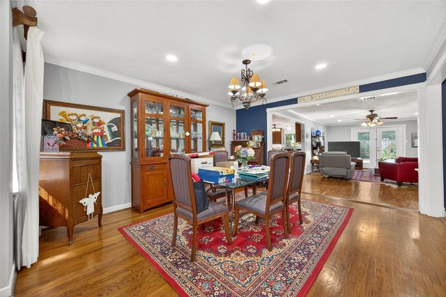 5326 Redstart Street, Houston, TX 77096