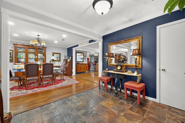 5326 Redstart Street, Houston, TX 77096