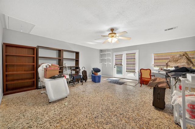 5326 Redstart Street, Houston, TX 77096