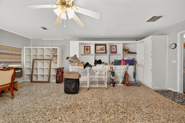 5326 Redstart Street, Houston, TX 77096