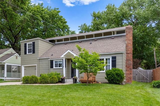 5204 W 50th Terrace, Roeland Park, KS 66205