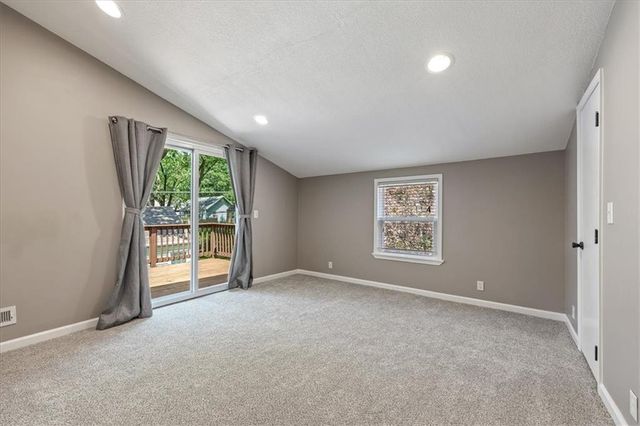5204 W 50th Terrace, Roeland Park, KS 66205