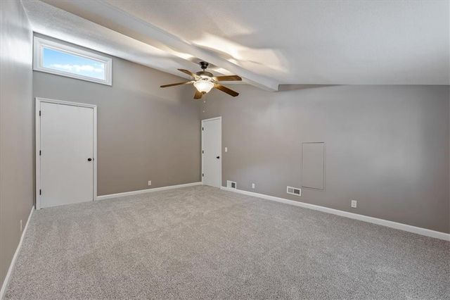 5204 W 50th Terrace, Roeland Park, KS 66205