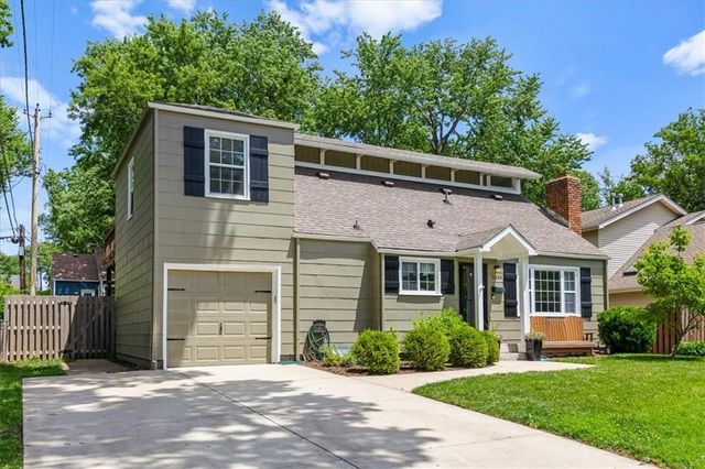 5204 W 50th Terrace, Roeland Park, KS 66205