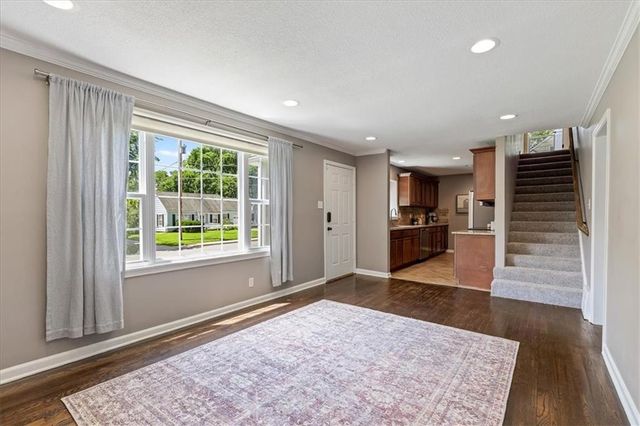 5204 W 50th Terrace, Roeland Park, KS 66205