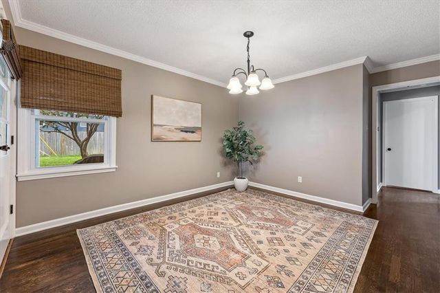 5204 W 50th Terrace, Roeland Park, KS 66205