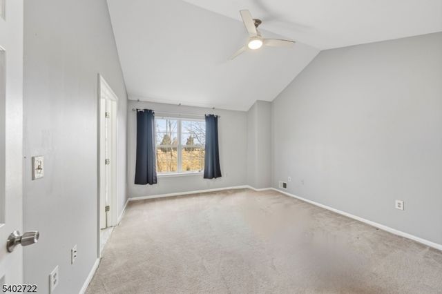 21 Gallop Ln, Franklin Twp., NJ 08873