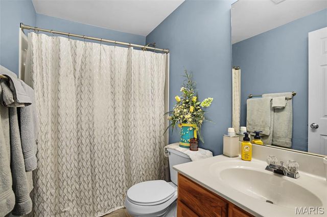 1779 Ambrose Terrace Drive, Swansea, IL 62226