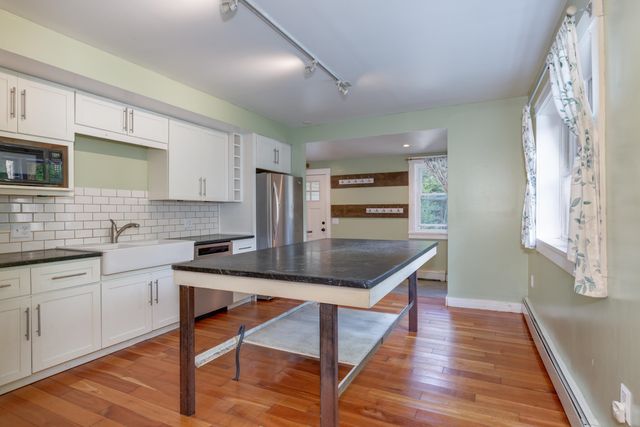 29 Candia Road, Deerfield, NH 03037