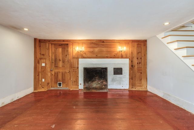 29 Candia Road, Deerfield, NH 03037