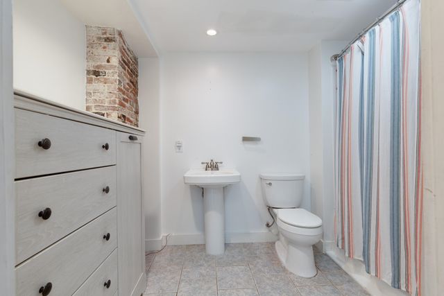 29 Candia Road, Deerfield, NH 03037