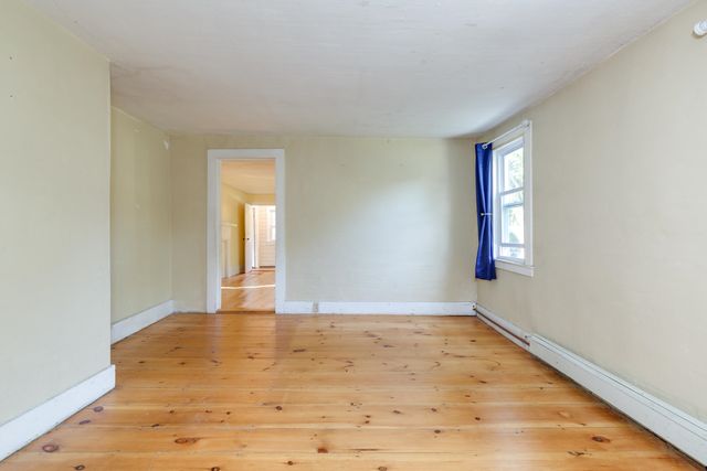 29 Candia Road, Deerfield, NH 03037