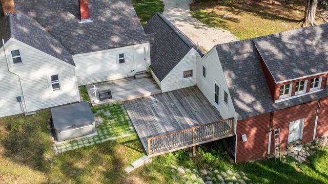 29 Candia Road, Deerfield, NH 03037