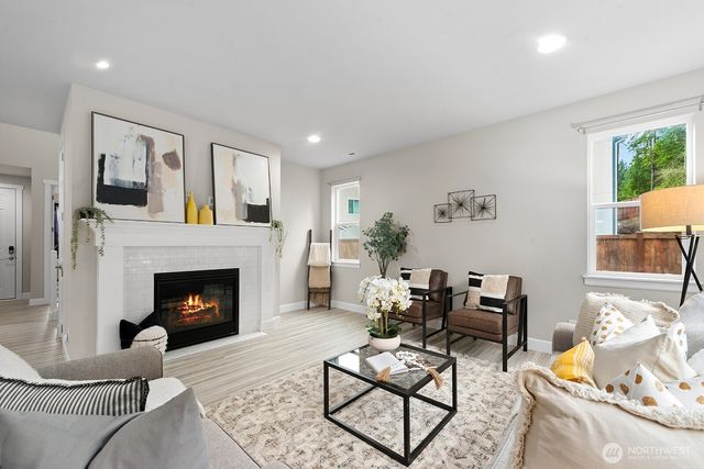 6147 Windlass Avenue SE, Port Orchard, WA 98367