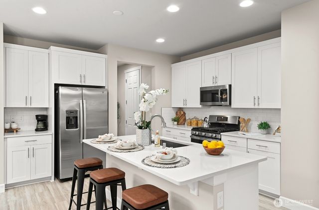 6147 Windlass Avenue SE, Port Orchard, WA 98367