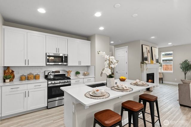 6147 Windlass Avenue SE, Port Orchard, WA 98367