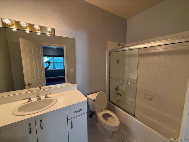 1701 Grove Street, Denver, CO 80204