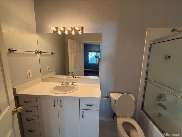 1701 Grove Street, Denver, CO 80204