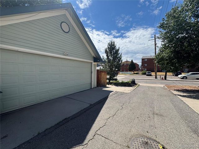 1701 Grove Street, Denver, CO 80204