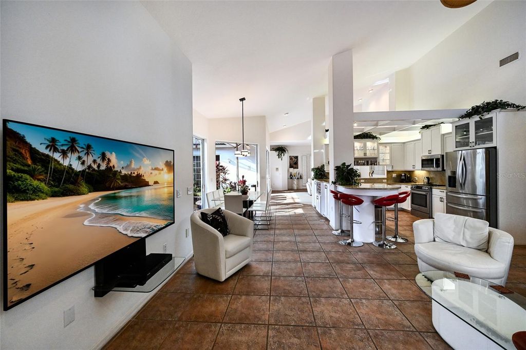 Image 18 of property listing at 4528 BLUE MARLIN DRIVE, Bradenton, FL 34208