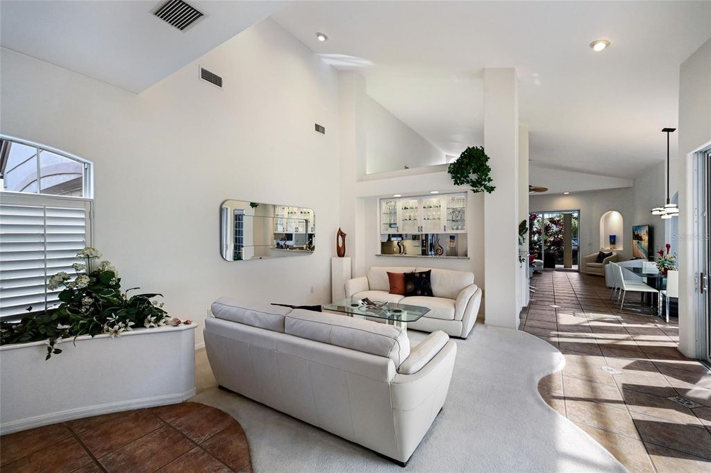 Image 4 of property listing at 4528 BLUE MARLIN DRIVE, Bradenton, FL 34208