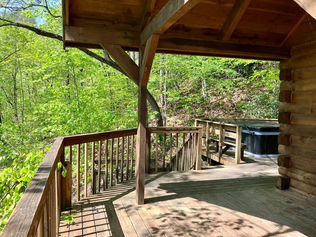 441 Twin Arch Road, Stanton, KY 40380