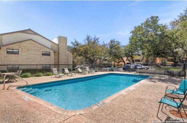 11843 Braesview Apt 2006, San Antonio, TX 78213