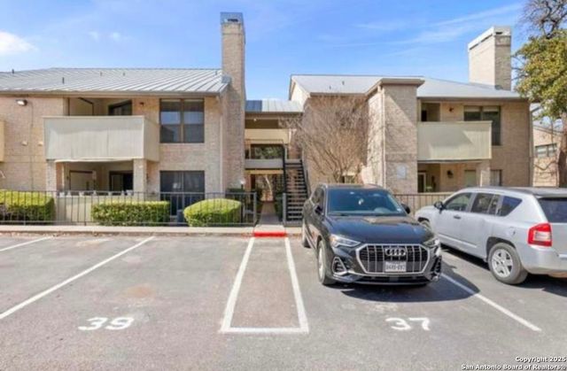 11843 Braesview Apt 2006, San Antonio, TX 78213