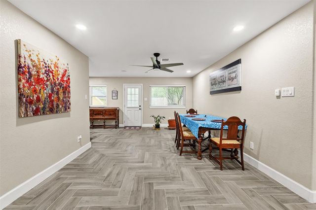 2313 Cedar Street, Pearland, TX 77581