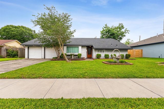 2313 Cedar Street, Pearland, TX 77581