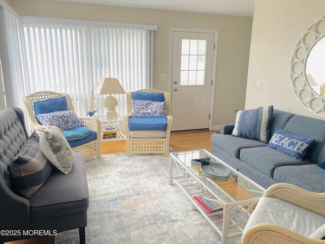 4 Camden Avenue Up, Lavallette, NJ 08735