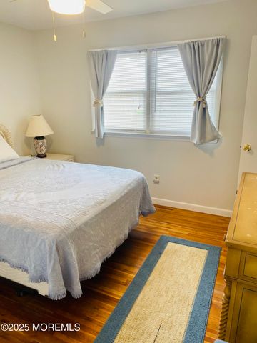 4 Camden Avenue Up, Lavallette, NJ 08735