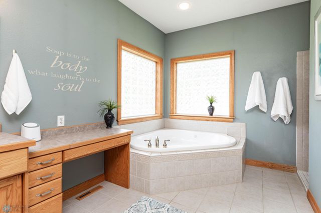 678 45th Avenue W, West Fargo, ND 58078