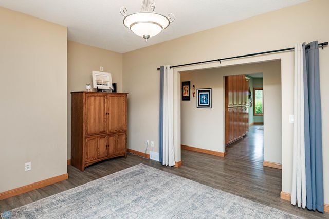 678 45th Avenue W, West Fargo, ND 58078