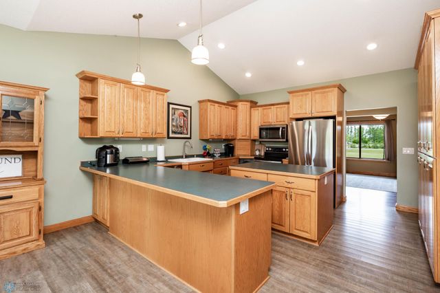 678 45th Avenue W, West Fargo, ND 58078