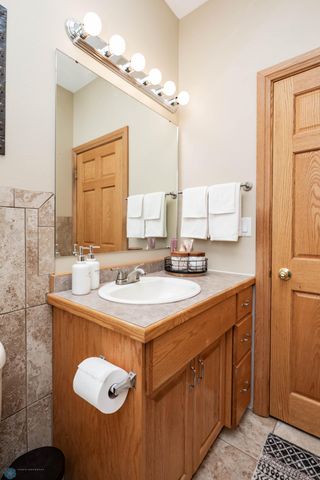 678 45th Avenue W, West Fargo, ND 58078