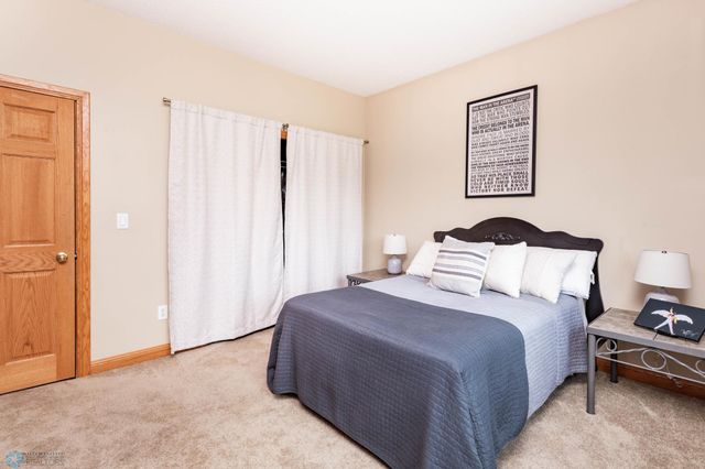 678 45th Avenue W, West Fargo, ND 58078