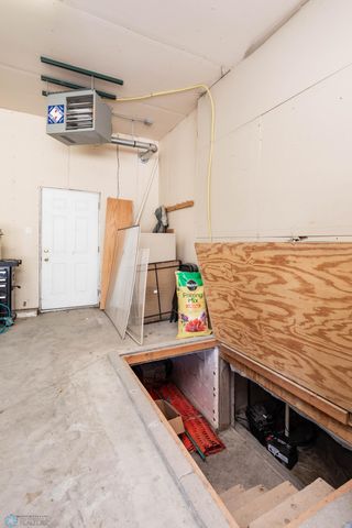 678 45th Avenue W, West Fargo, ND 58078
