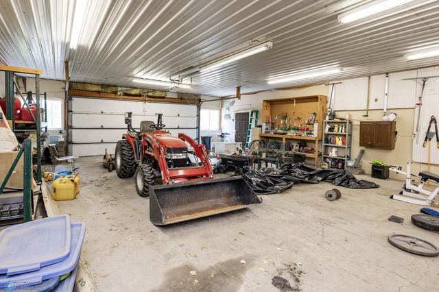 678 45th Avenue W, West Fargo, ND 58078