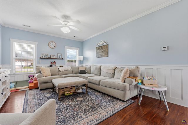 222 Gray Fox Crossing, Bonaire, GA 31005