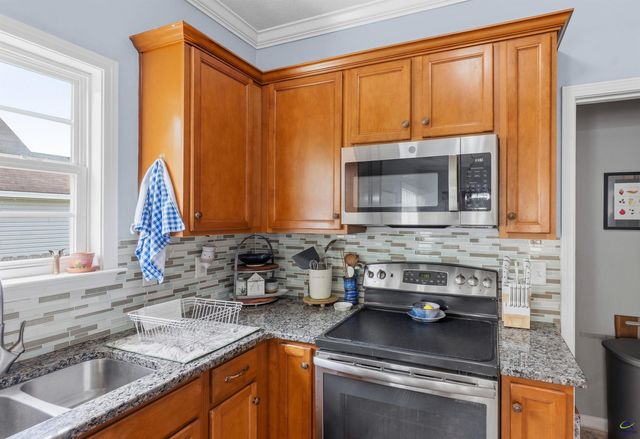 222 Gray Fox Crossing, Bonaire, GA 31005