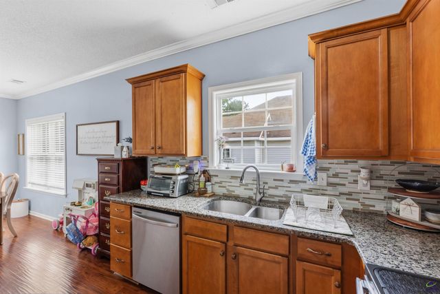222 Gray Fox Crossing, Bonaire, GA 31005