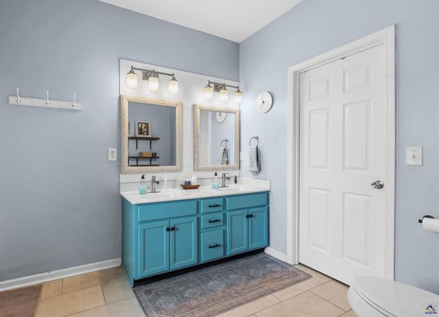 222 Gray Fox Crossing, Bonaire, GA 31005
