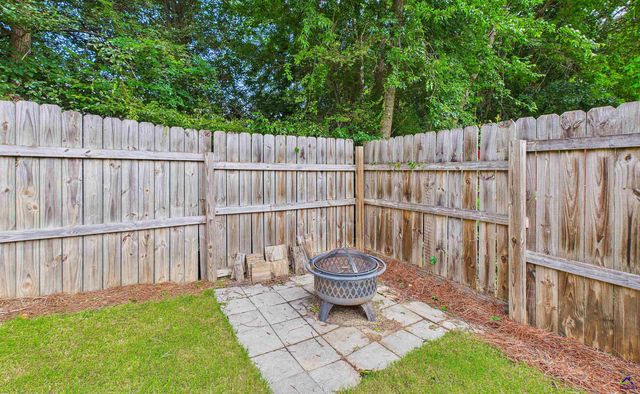 222 Gray Fox Crossing, Bonaire, GA 31005