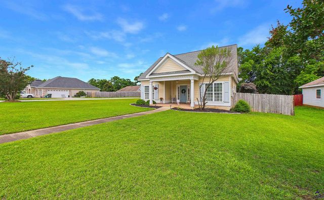 222 Gray Fox Crossing, Bonaire, GA 31005