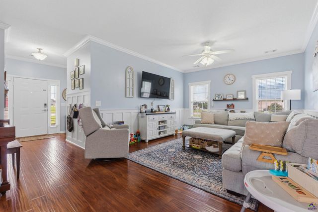 222 Gray Fox Crossing, Bonaire, GA 31005