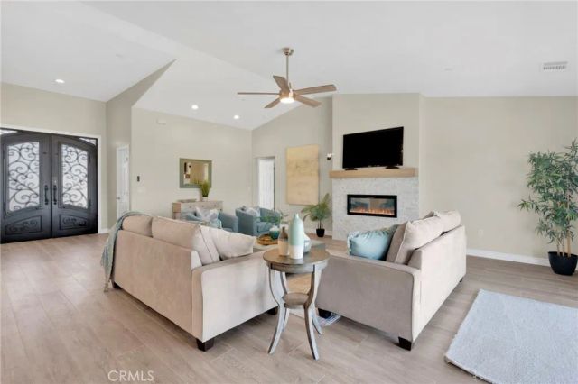 21960 Ramona, Apple Valley, CA 92307