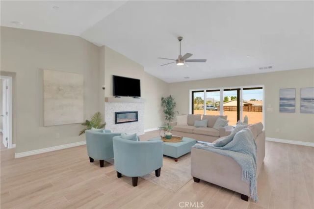 21960 Ramona, Apple Valley, CA 92307