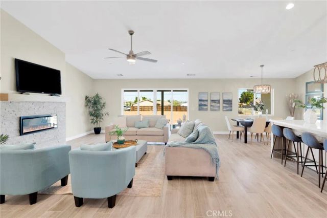 21960 Ramona, Apple Valley, CA 92307