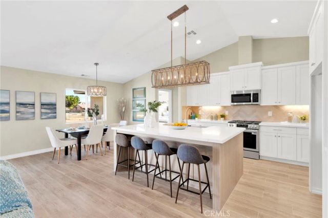 21960 Ramona, Apple Valley, CA 92307